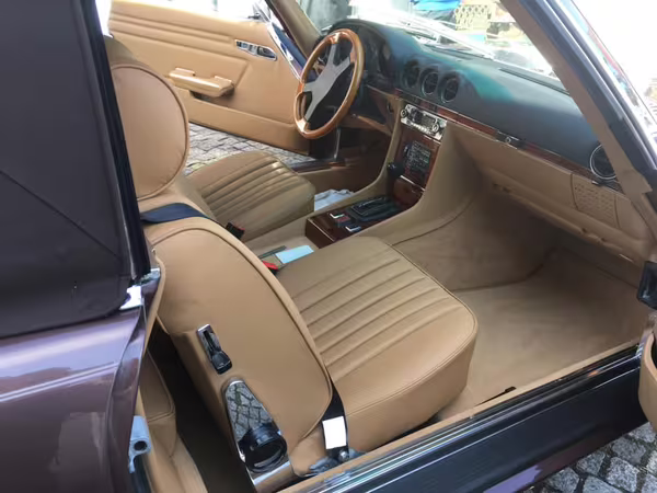 127er  Mercedes Benz